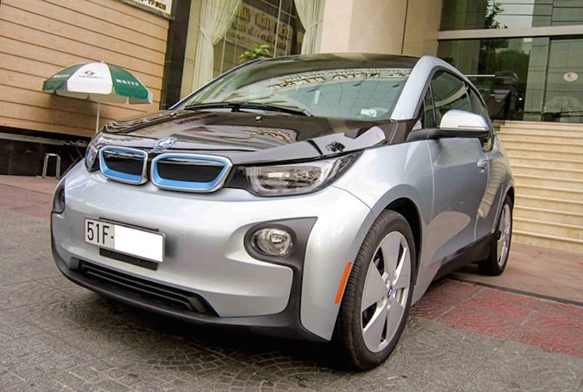 BMW i3 chay dien gia 2,5 ty lan banh tai Sai Gon-Hinh-11